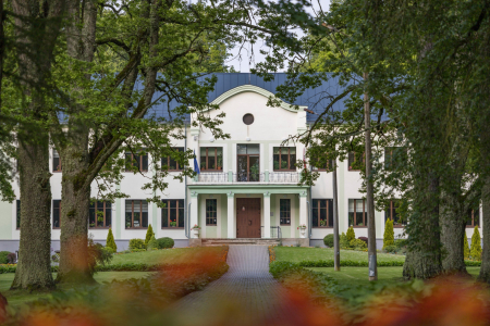 Malnava College